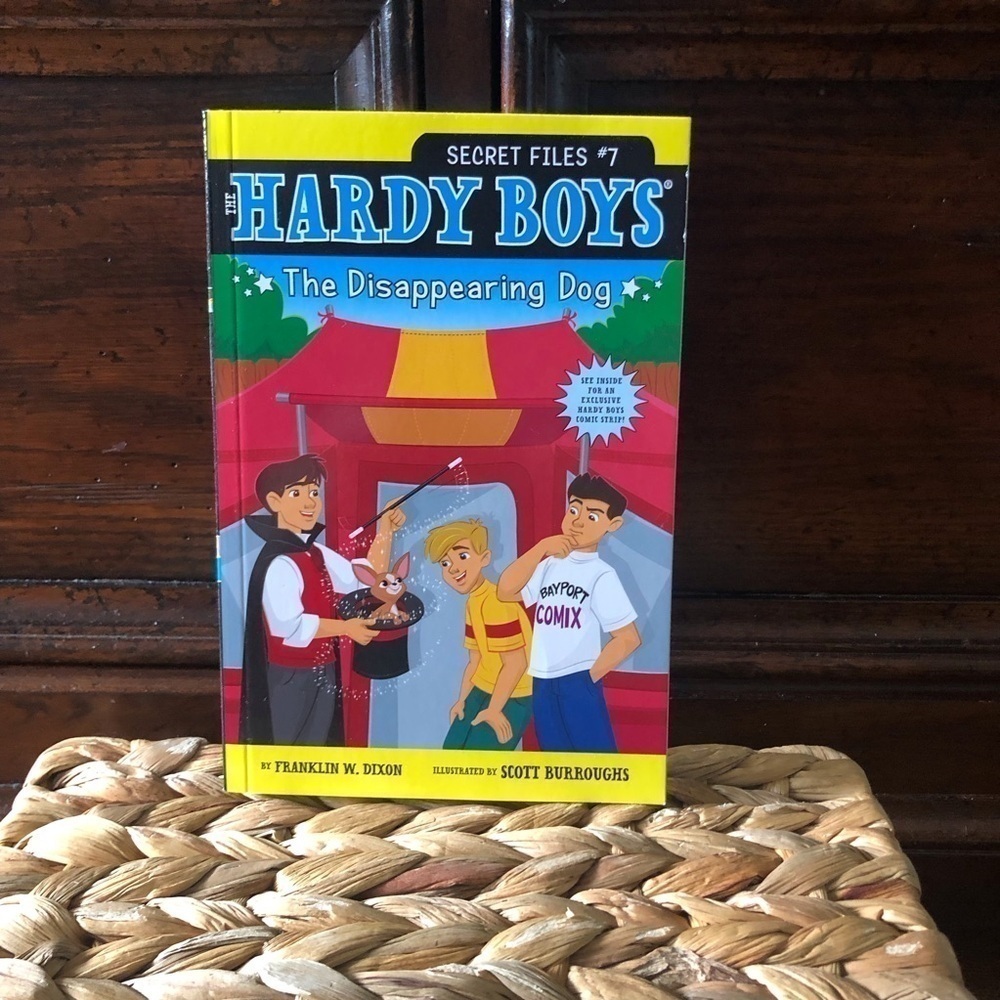 The Hardy Boys: Secret Files #7: The Disappearing Dog paperback book